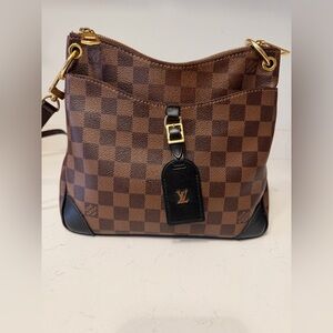 Louis Vuitton Odéon PM in Damier Ebene includes TWO shoulder straps